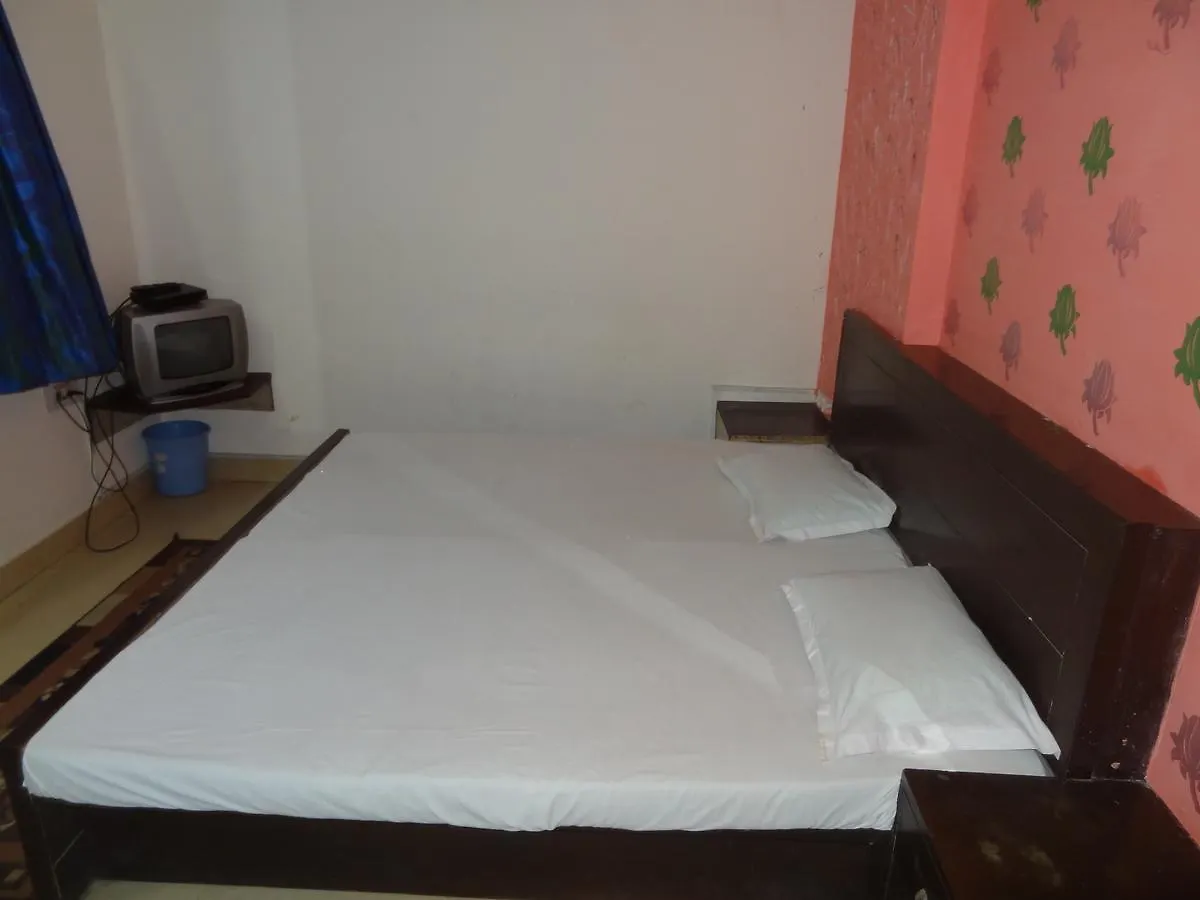 Hotel Aashiyanaa Palace Agra  2*, Agra (Uttar Pradesh)