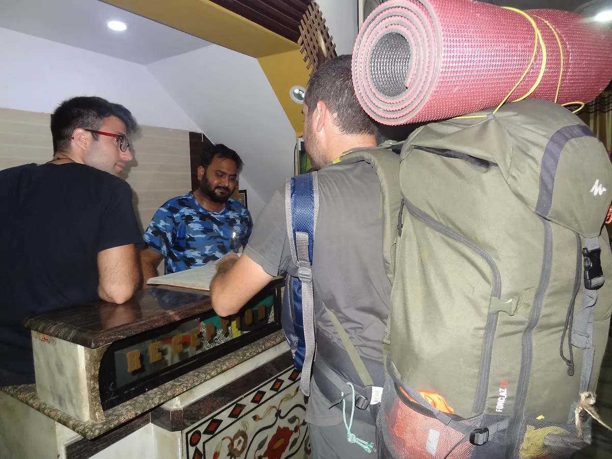 Hotel Aashiyanaa Palace Agra