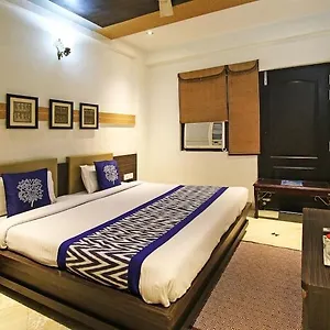 Hotel Panna Paradise-Just 30M Away From Captain Shubham Gupta Metro Station And 600M Away From Tajmahal Hotel