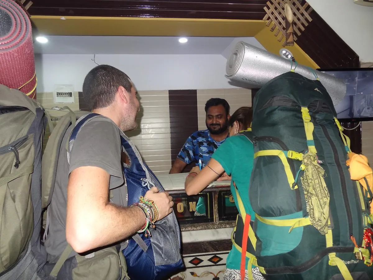 Hotel Aashiyanaa Palace Agra