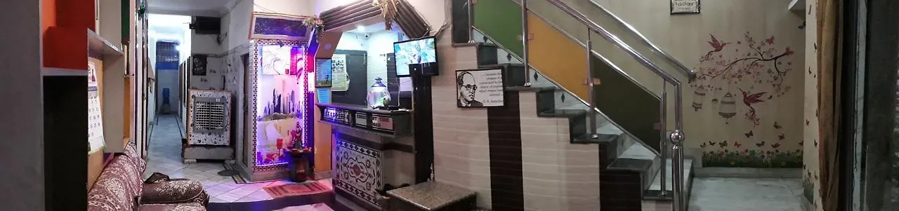 **  Hotel Aashiyanaa Palace Agra  Indie